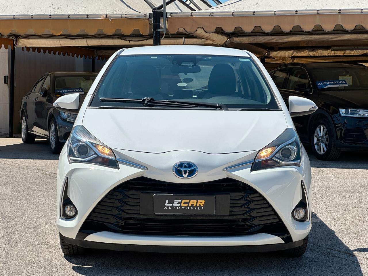TOYOTA Yaris 1.5 Hybrid 5 porte Business