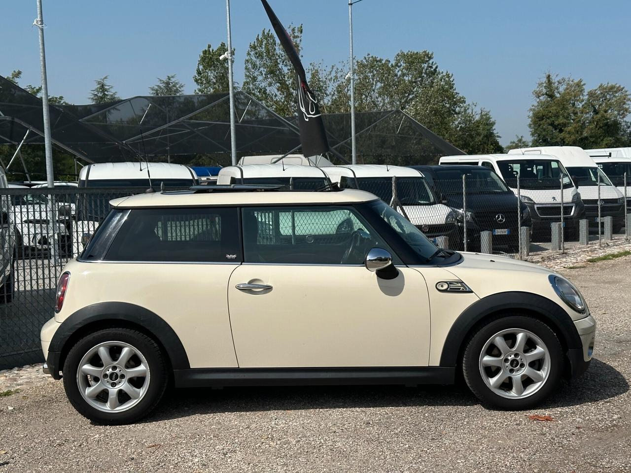 Mini 1.4 -95CV Tetto aprib. Cambio auto.Hatchback 1.4
