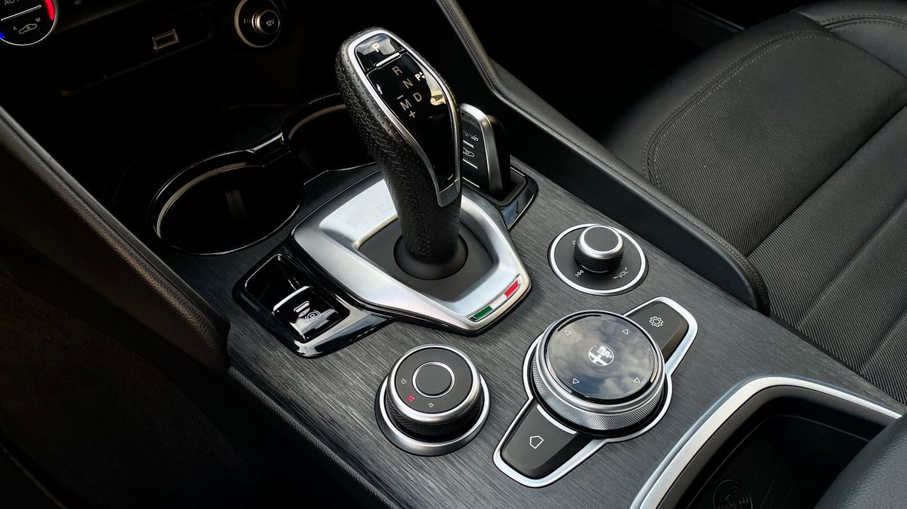 ALFA ROMEO GIULIA 2.2 SUPER AT8 190CV - FULL LED, PELLE, SEDILI RISCALDATI