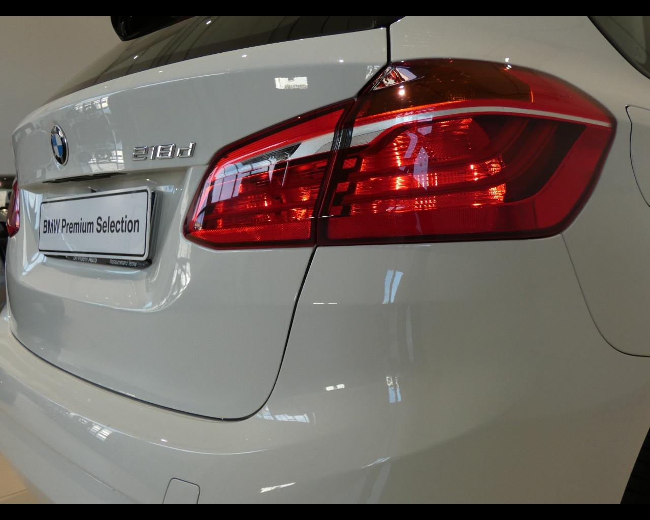BMW Serie 2 A.T. (F45) - 218d Active Tourer Business