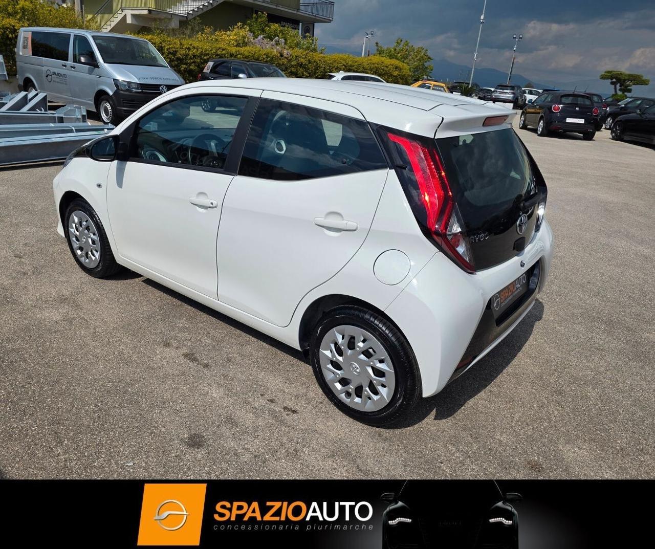 Toyota Aygo Connect 1.0 VVT-i 72 CV *CONFORT*
