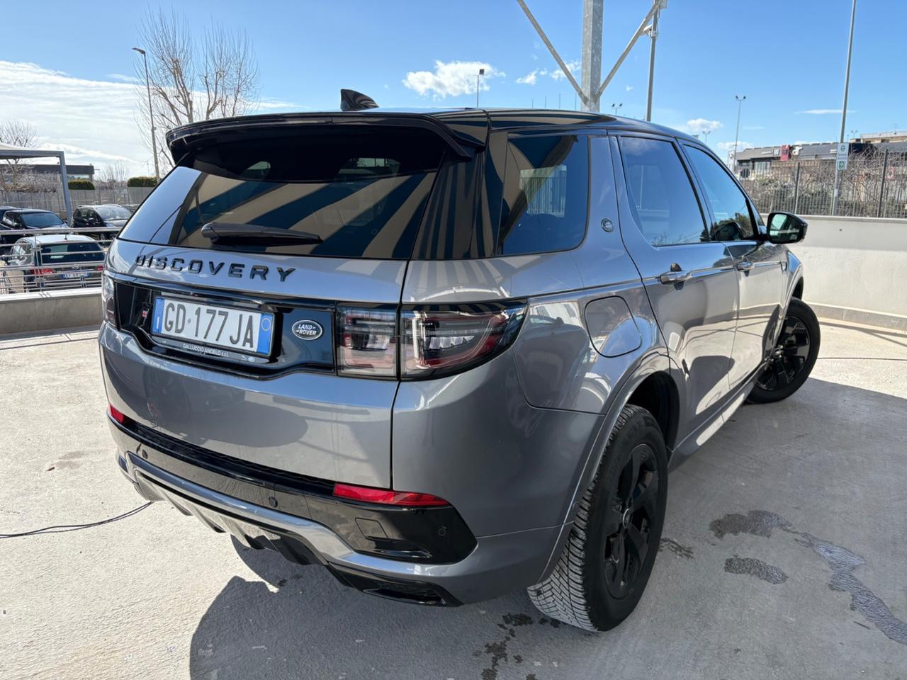 Land Rover Discovery Sport 2.0 eD4 163 CV 2WD R-Dynamic SE