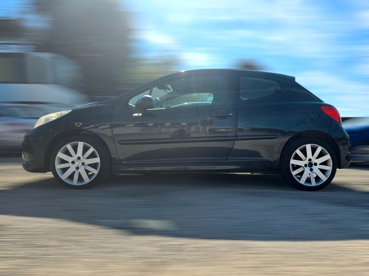 Peugeot 207 1.6 HDi 110CV 3p. XS