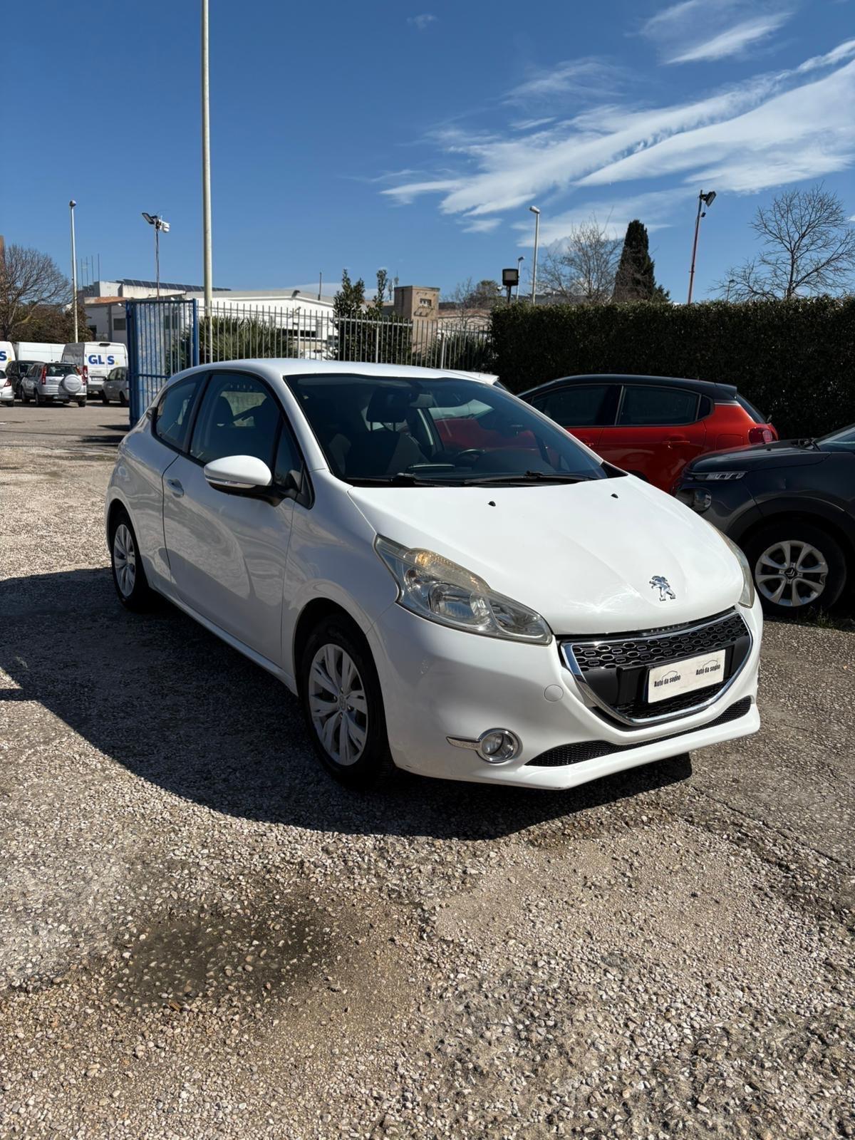Peugeot 208 1.2 VTi 82 CV 3 porte Allure
