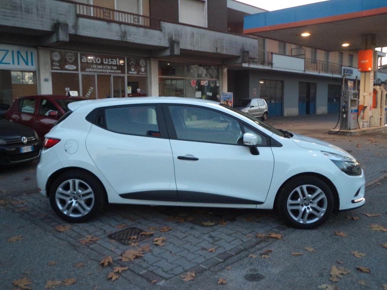 Renault Clio TCe 12V 75 CV 5 porte Generation OK NEOPATENTATI
