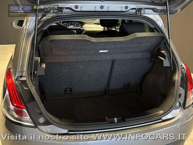 LANCIA Ypsilon 1.0 Hybrid 70 cv Silver Plus - Neopatentati - PROM
