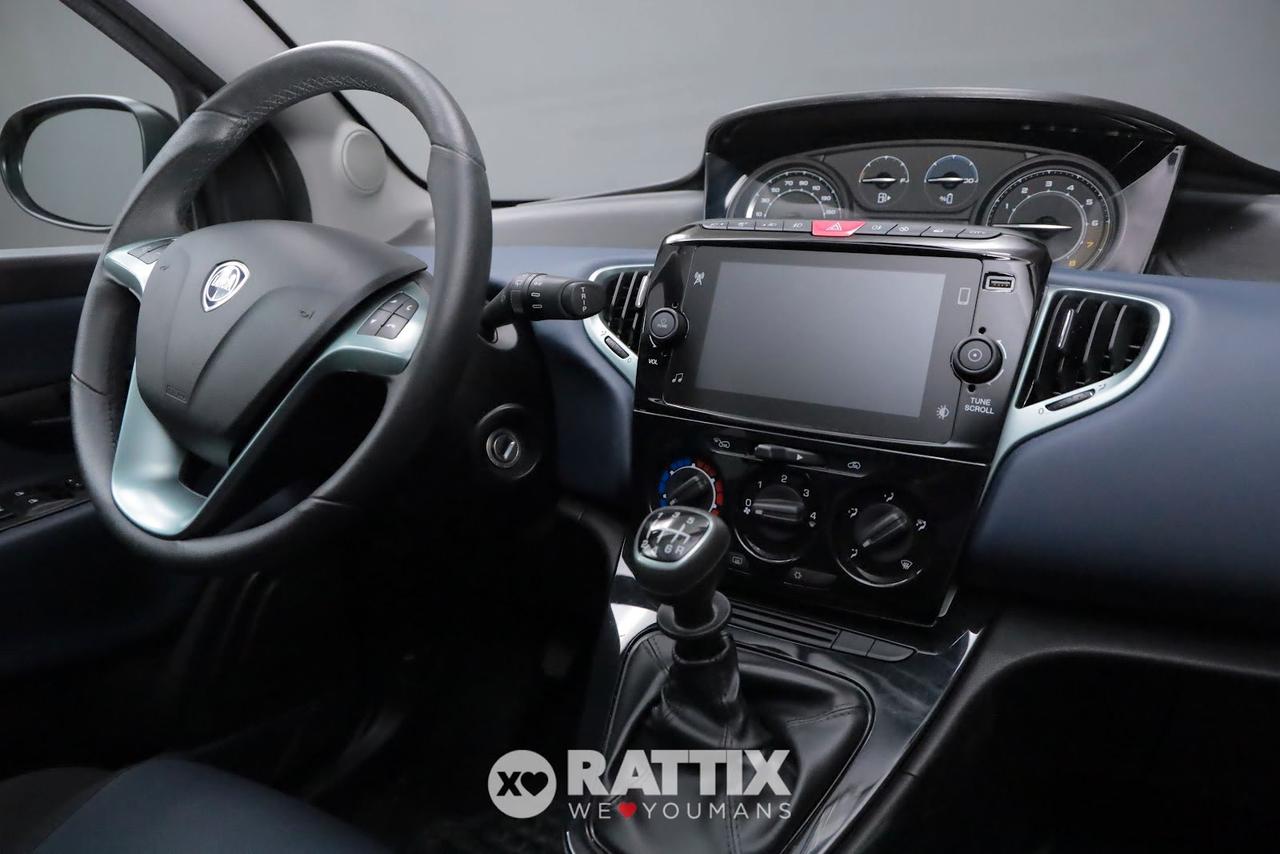 Lancia Ypsilon 1.0 Firefly Hybrid 70CV Platino