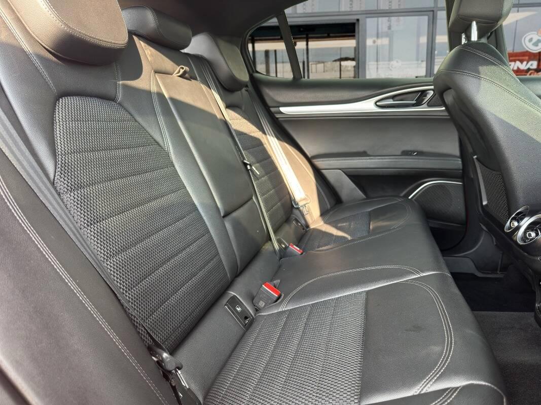 Alfa Romeo Stelvio 2.2 t Sprint Q4 190cv AUTO con Telecamera