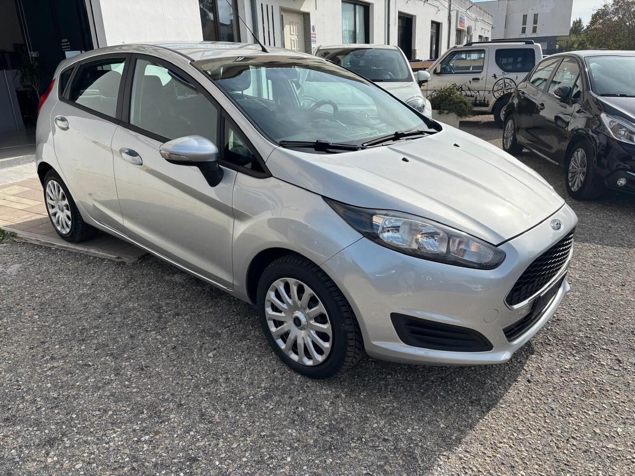 Ford Fiesta 1.5 TDCi 75CV 5 porte Business