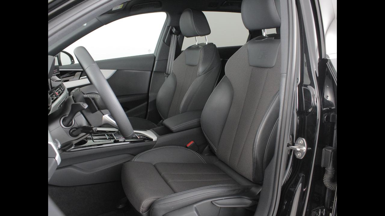 AUDI A4 V 2019 Avant - A4 Avant 40 2.0 tdi mhev S line edition quattro 204cv s-tronic