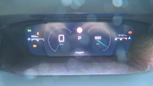 Peugeot 2008 PureTech 130 S&S EAT8 GT