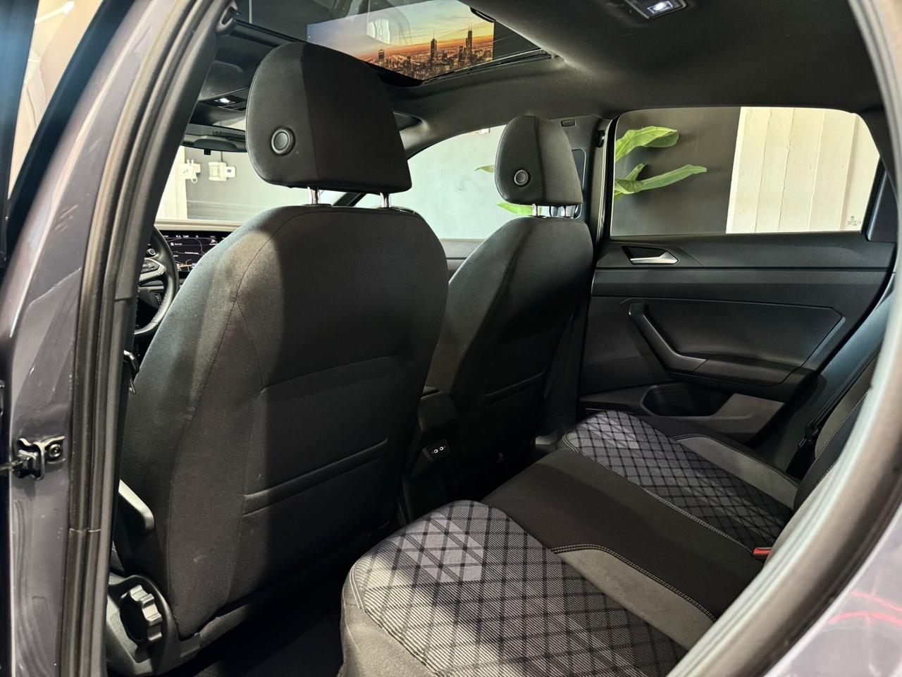 Volkswagen Taigo 1.0 TSI 110 CV R-Line