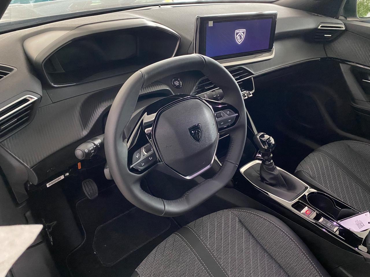 Peugeot 2008 Hybrid 145 Allure - NUOVO E KM ZERO