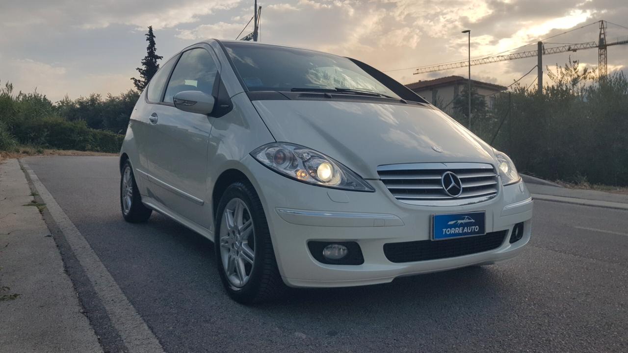 Mercedes-benz A 200 Coupé Elegance