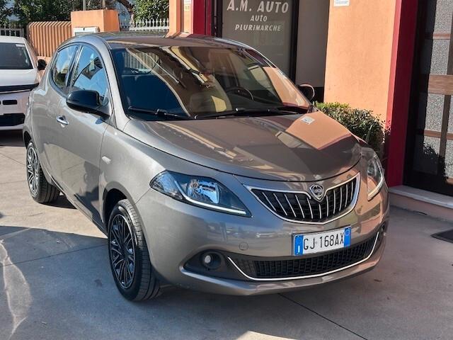 Lancia Ypsilon 1.0 Hybrid 2022 OK NEOPATENTATI