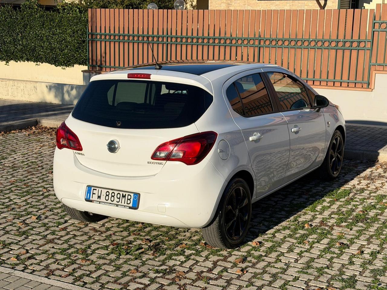 Opel Corsa 1.4 90CV GPL Tech Black Edition