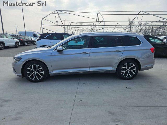 VOLKSWAGEN Passat Variant 2.0 tdi Executive 150cv dsg - GG861MW