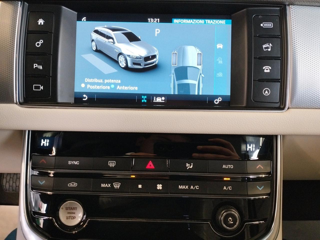 Jaguar XF Sportbrake 2.0 D 180 CV aut. Prestige - 4x4 AUTOMATICO