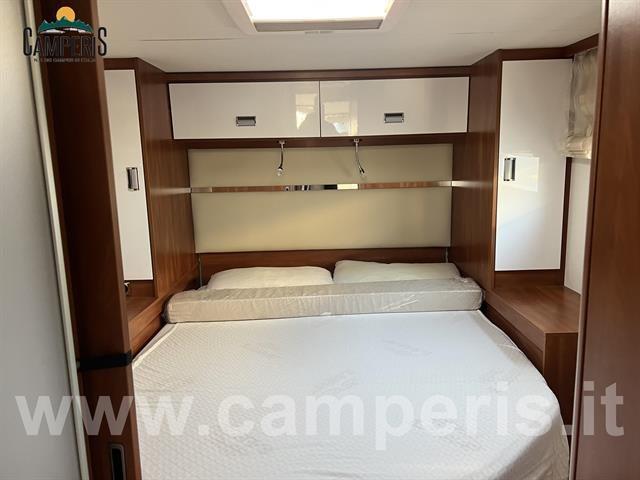 LAIKA LAIKA KOSMO 912 EMBLEMA