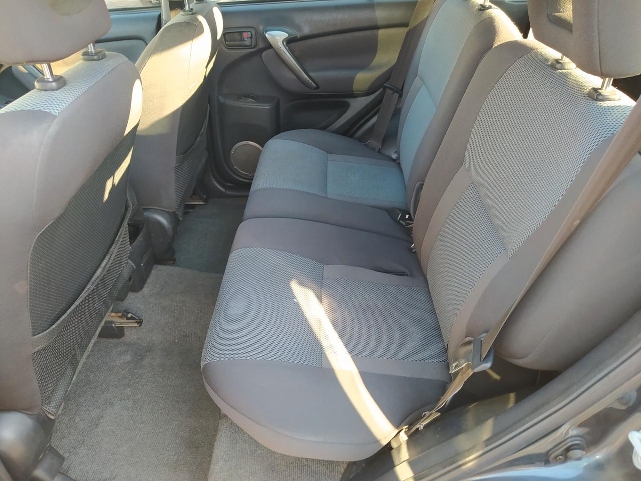 Toyota RAV 4 RAV4 2.0 Tdi D-4D cat 5 porte Sol