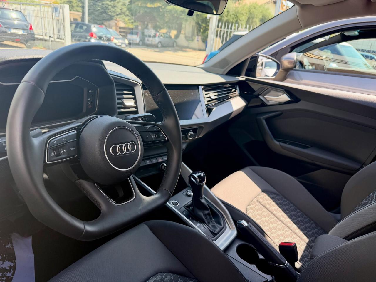 AUDI A1 30 TFSI SPB BLACK-LINE S-TRONIC
