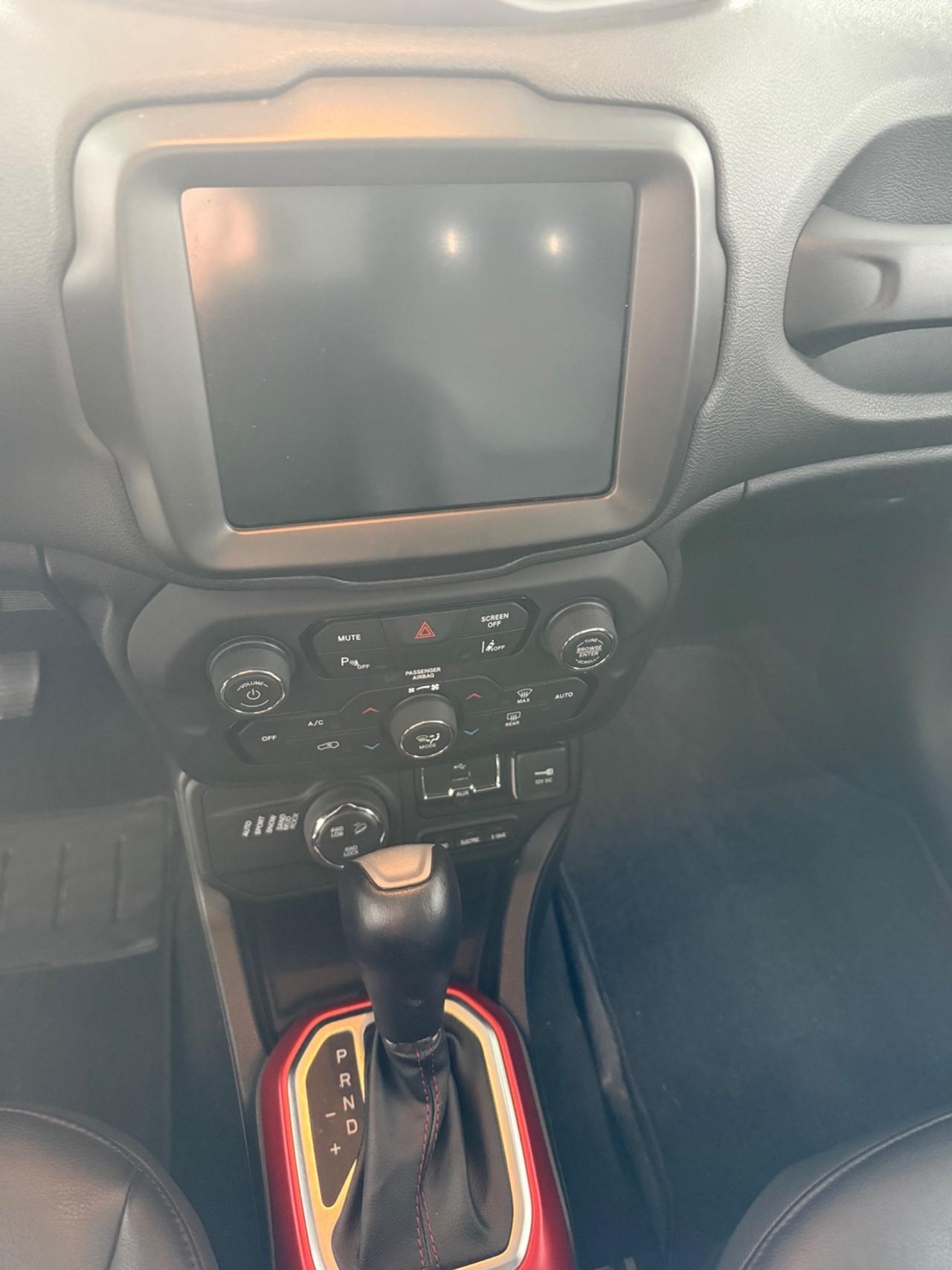 Jeep Renegade 1.3 T4 240CV PHEV 4xe AT6 Trailhawk