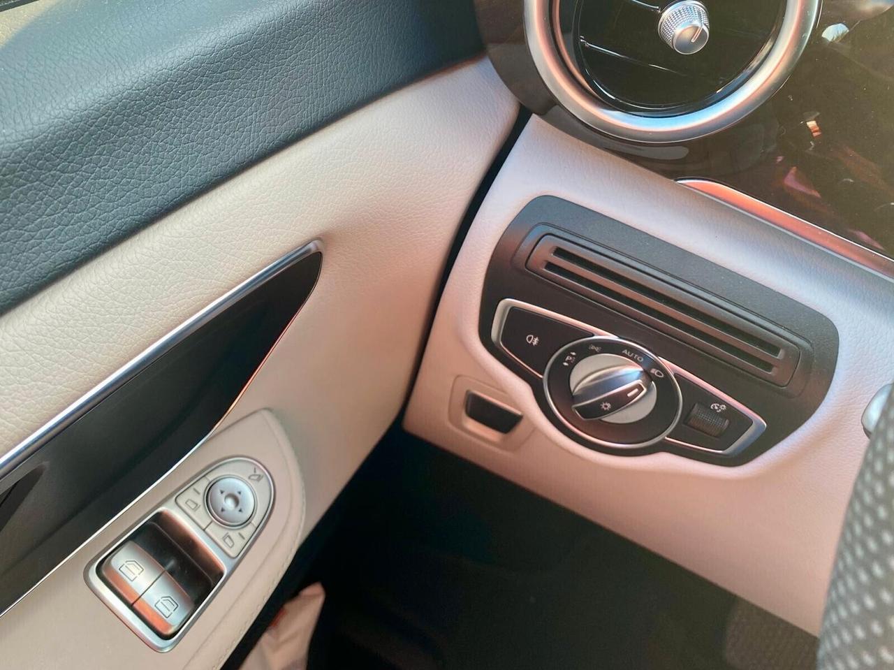 Mercedes V 200 d 136 CV allestimento disabili