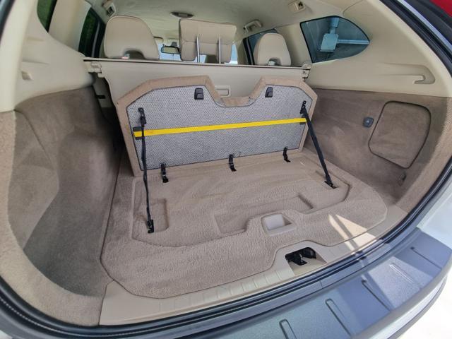 VOLVO XC60 2.4 D5 Momentum