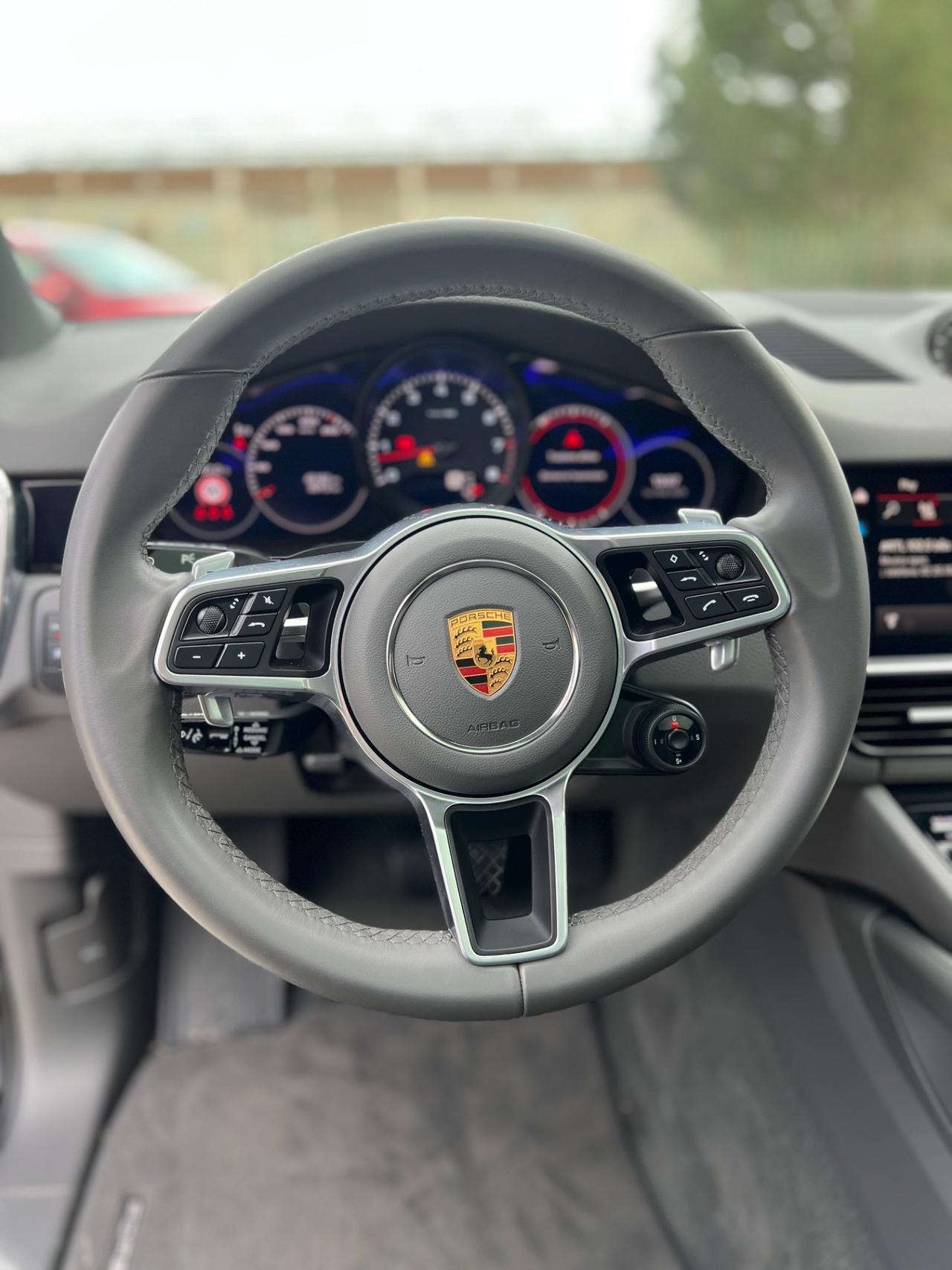 Porsche Cayenne 3.0 V6 Platinum Edition