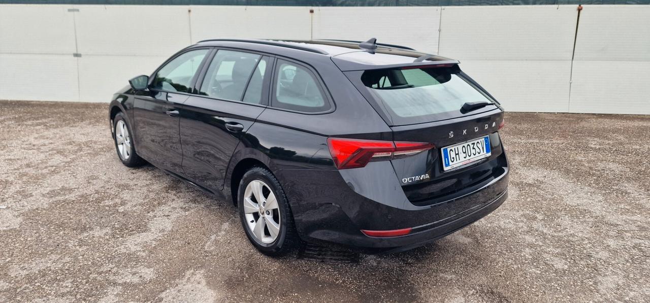 Skoda Octavia 2.0 TDI EVO SCR 150 CV DSG Wagon Executive