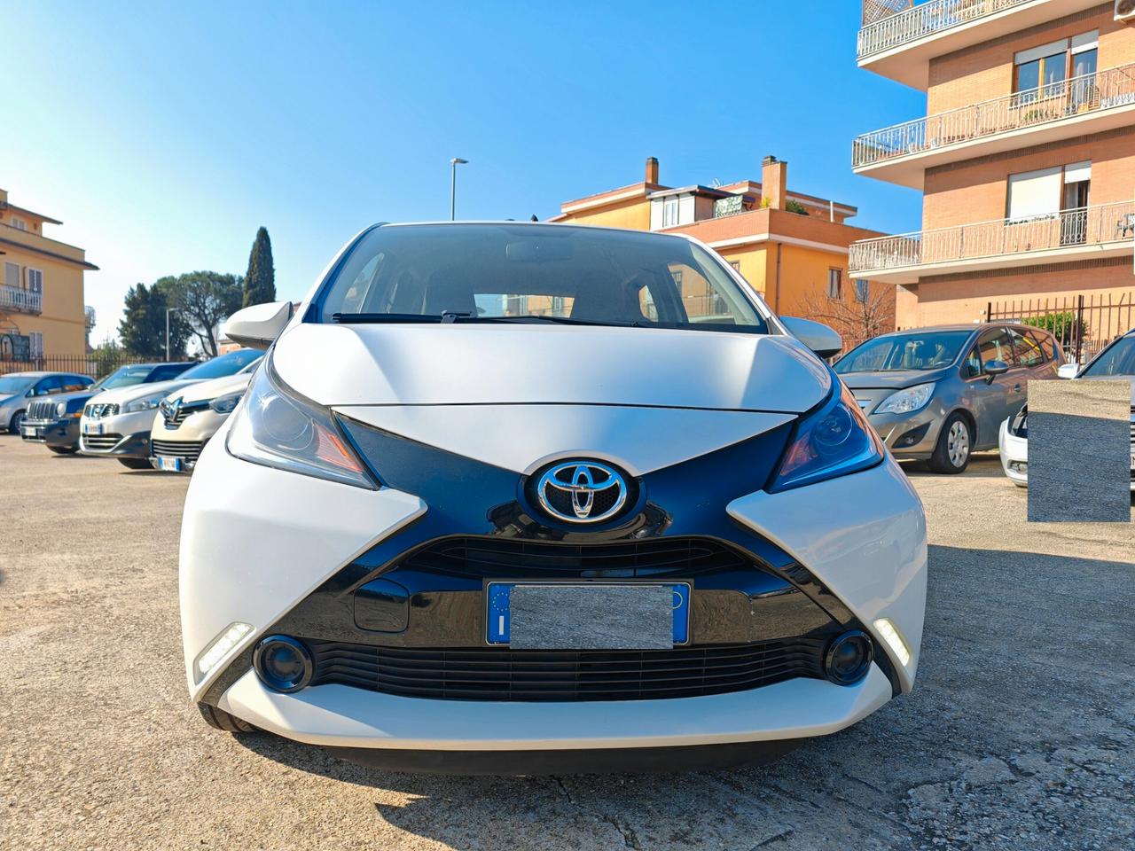 Toyota Aygo 1.0 VVT-i 69 CV 5 porte Perfetta