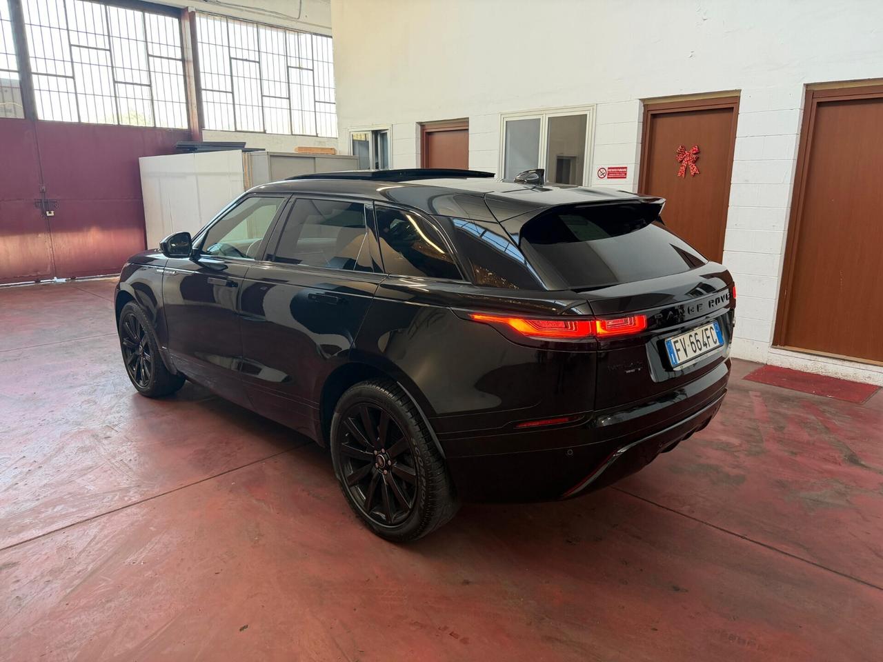 Land Rover Range Velar 2.0D I4 240 CV R-Dynamic HSE