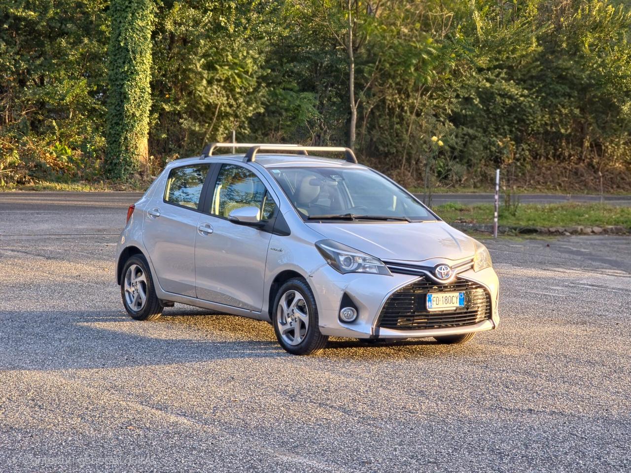 Toyota Yaris 1.5 Hybrid 5 porte Active E6B Automatica NEO 2016