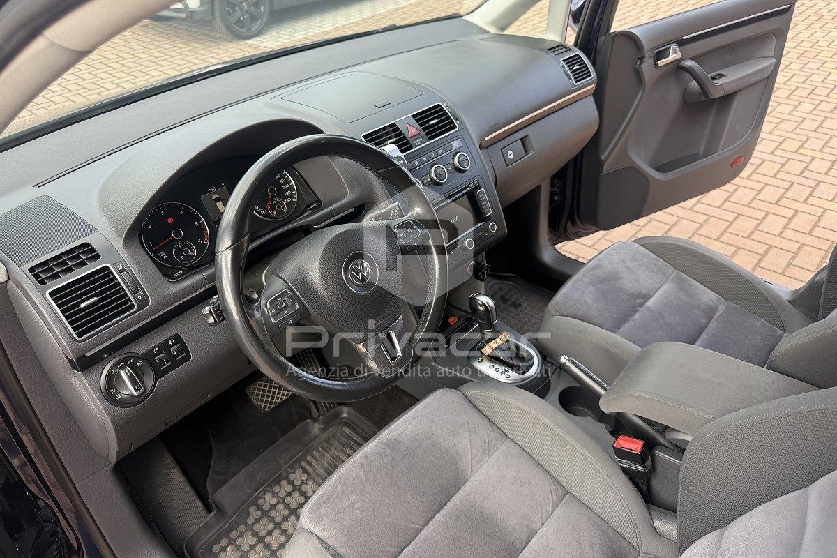 VOLKSWAGEN Touran 2.0 TDI 140 CV DSG Highline