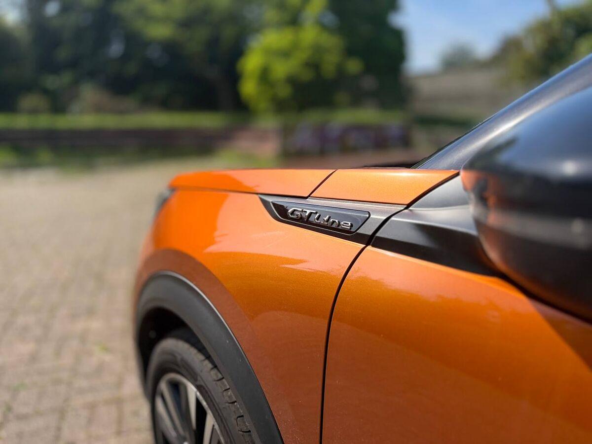 Peugeot 2008 1.5 bluehdi GT Line s&s 100cv
