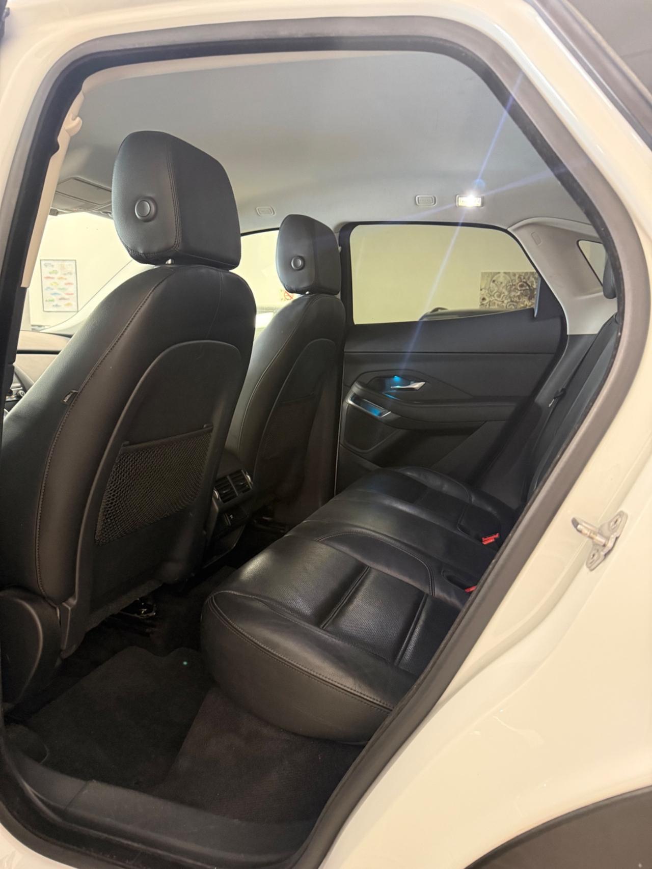 Jaguar E-Pace 2.0D 150 CV AWD aut. R-Dynamic