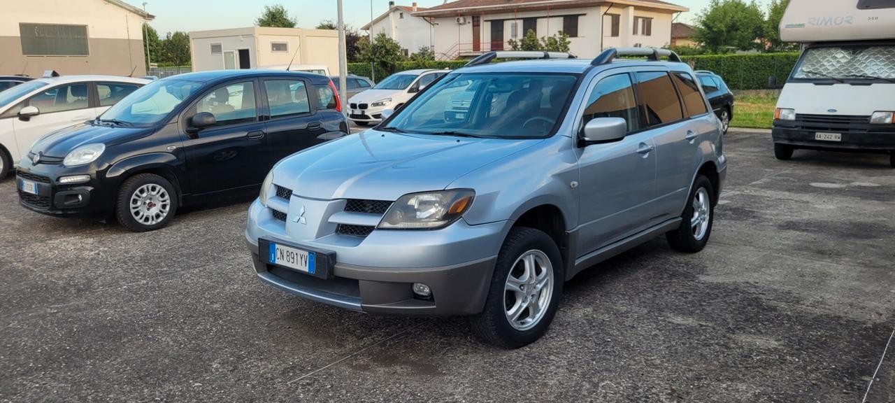 Mitsubishi Outlander GPL unico proprietario 28974 km.