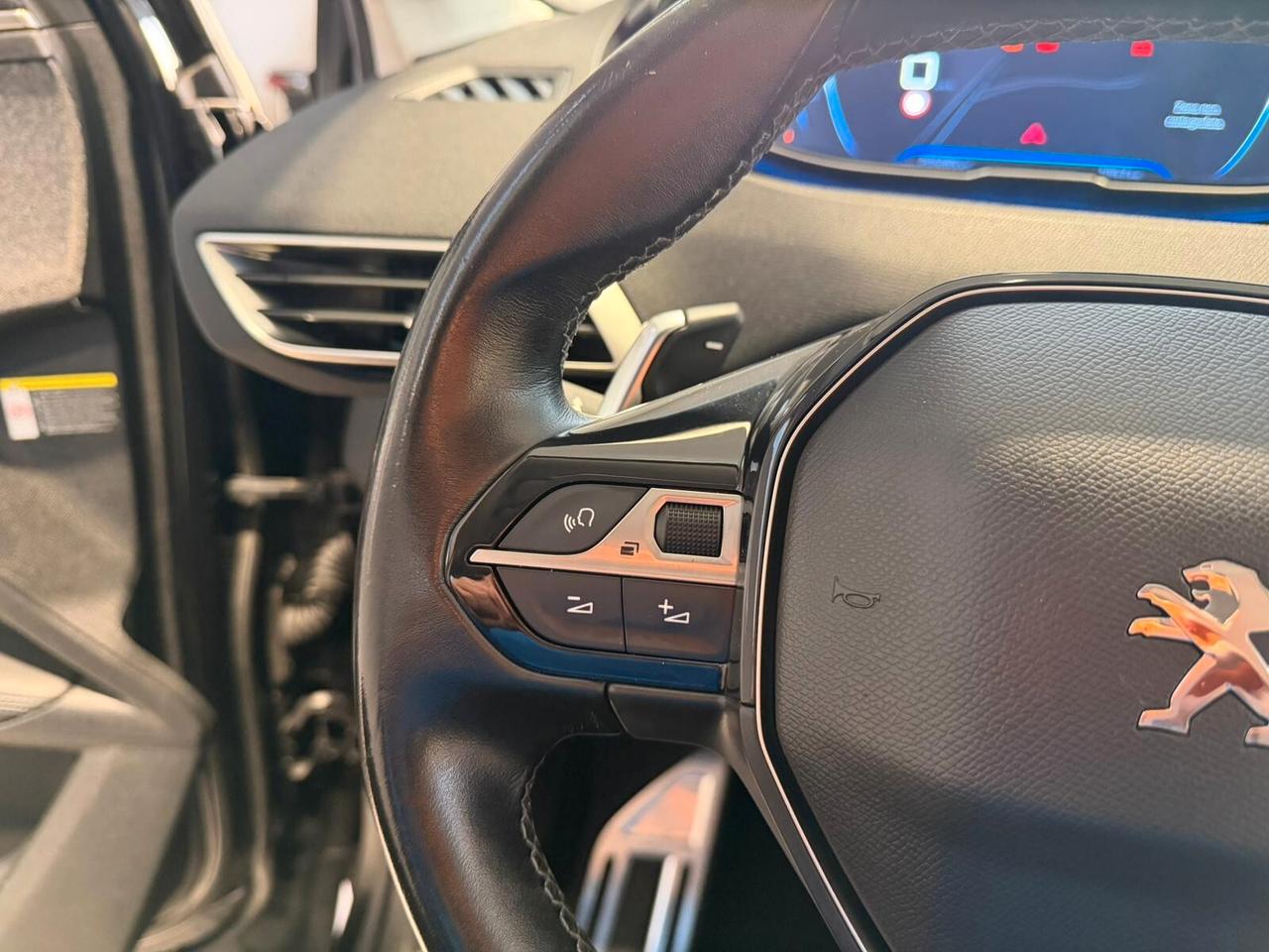Peugeot 5008 BlueHDi 130 S&S EAT8 Crossway