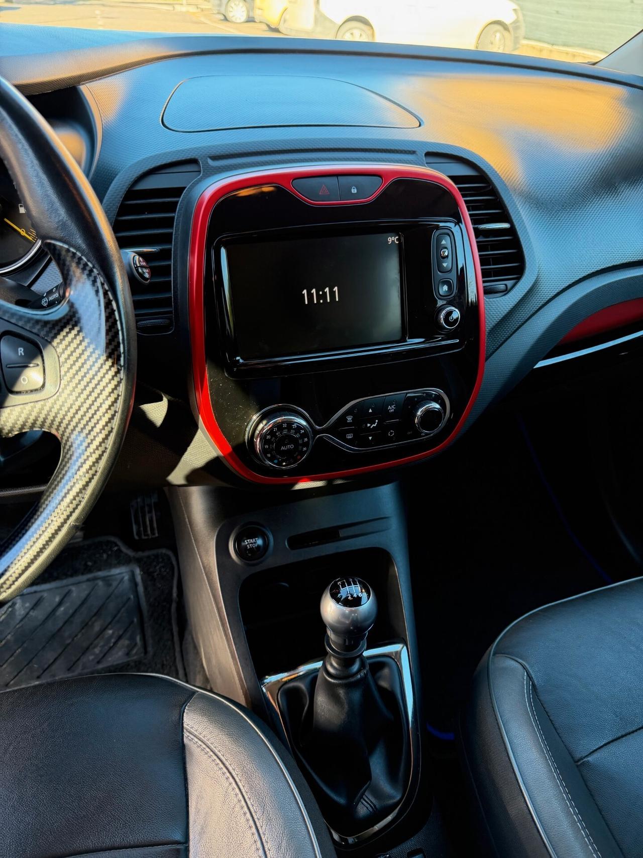 Renault Captur 1.5 dci - NEOP. - NAV. - 12 MESI DI GARANZIA -