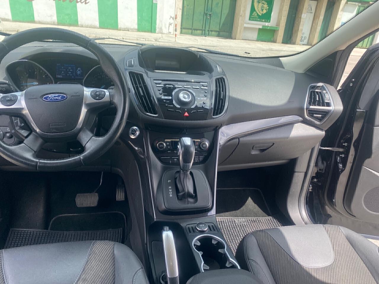 Ford Kuga 2.0 TDCI 140 CV 4WD Titanium