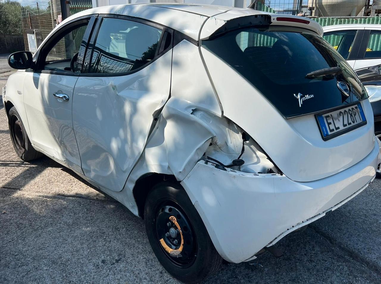 Lancia Ypsilon 1.2 69 CV 5 porte S&S Silver
