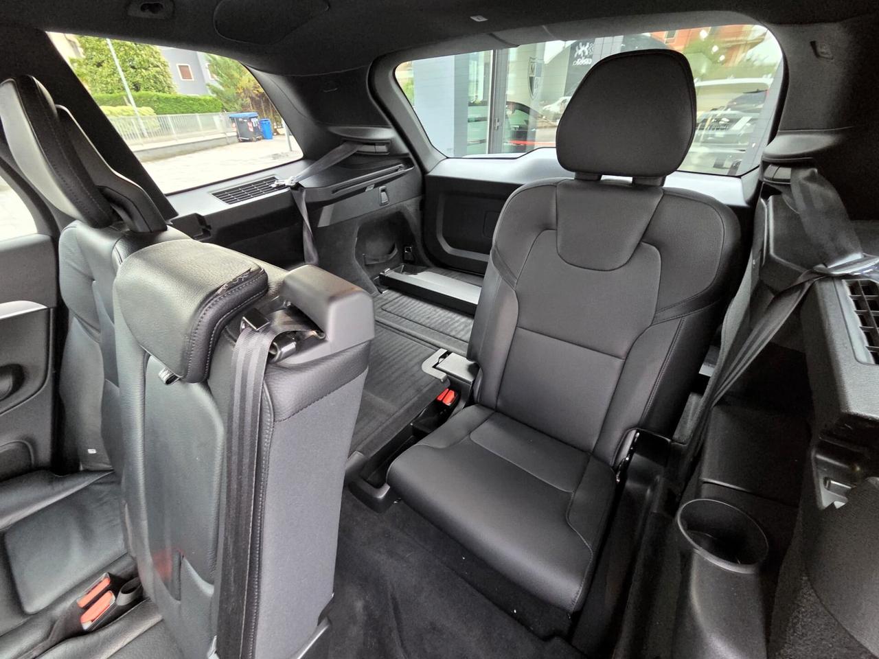 Volvo XC 90 XC90 D5 AWD Geartronic 7 posti Momentum
