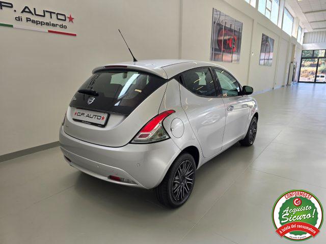 LANCIA Ypsilon 1.2 69 CV 5 porte Gold