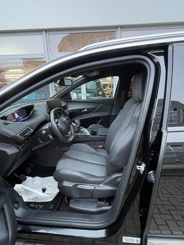 PEUGEOT 5008 PureTech Turbo 130 S&S ALLURE Pack PARI AL NUOVO