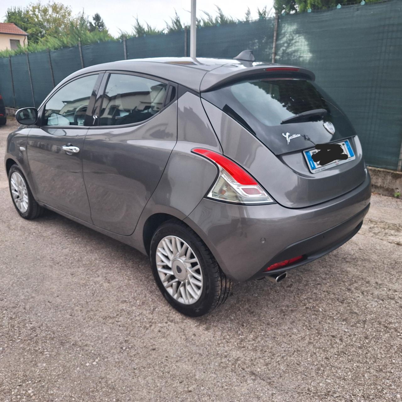 LANCIA YPSILON GARANZIA 12 MESI