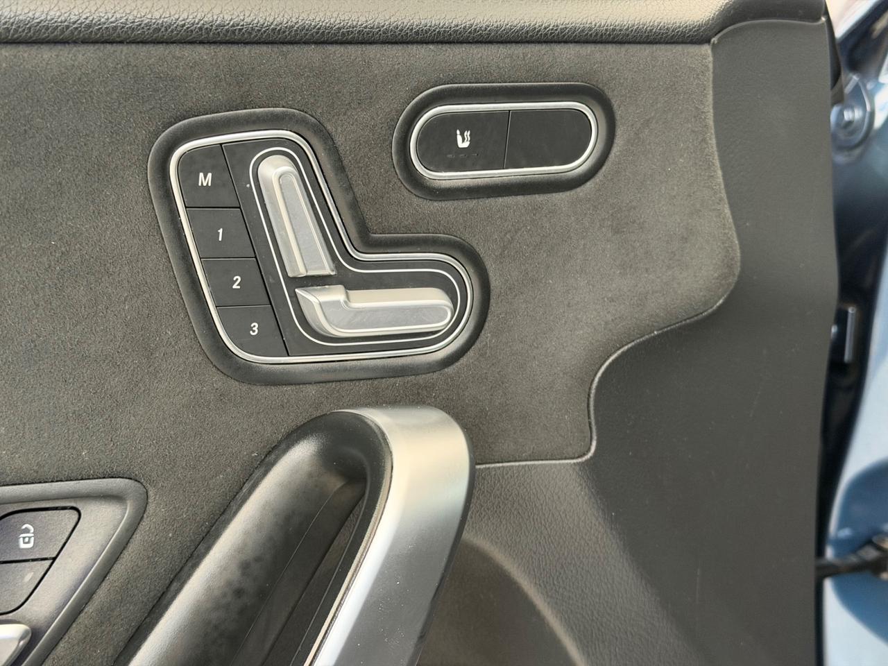Mercedes-benz A 200 d Automatic Premium auto TETTO