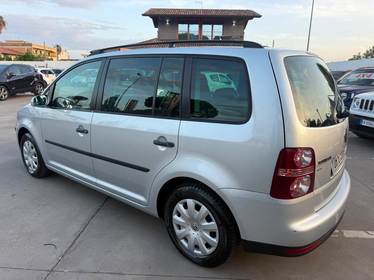 Volkswagen Touran 1.6 GPL full optional