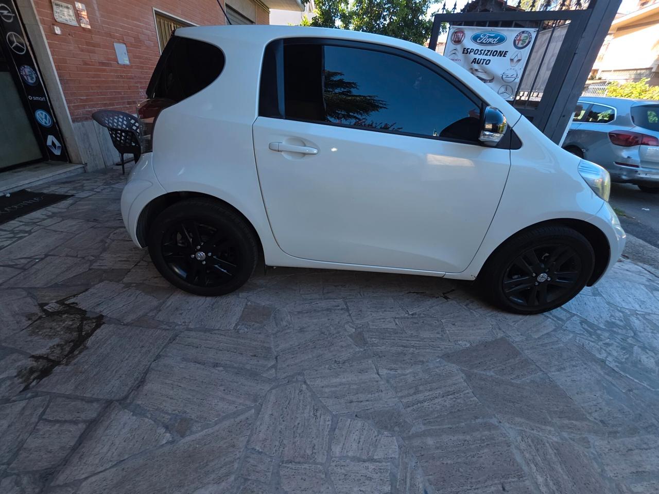 Toyota iQ 1.3 CVT Style