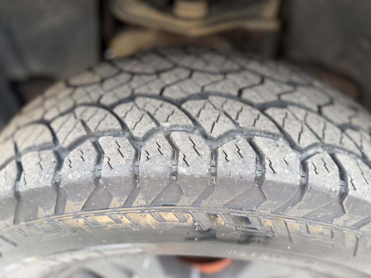 Nissan Navara 2.5 dCi 4 porte Double Cab XE