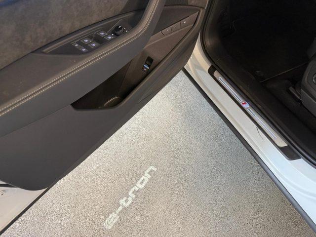 AUDI e-tron 55 quattro S line Fast edition